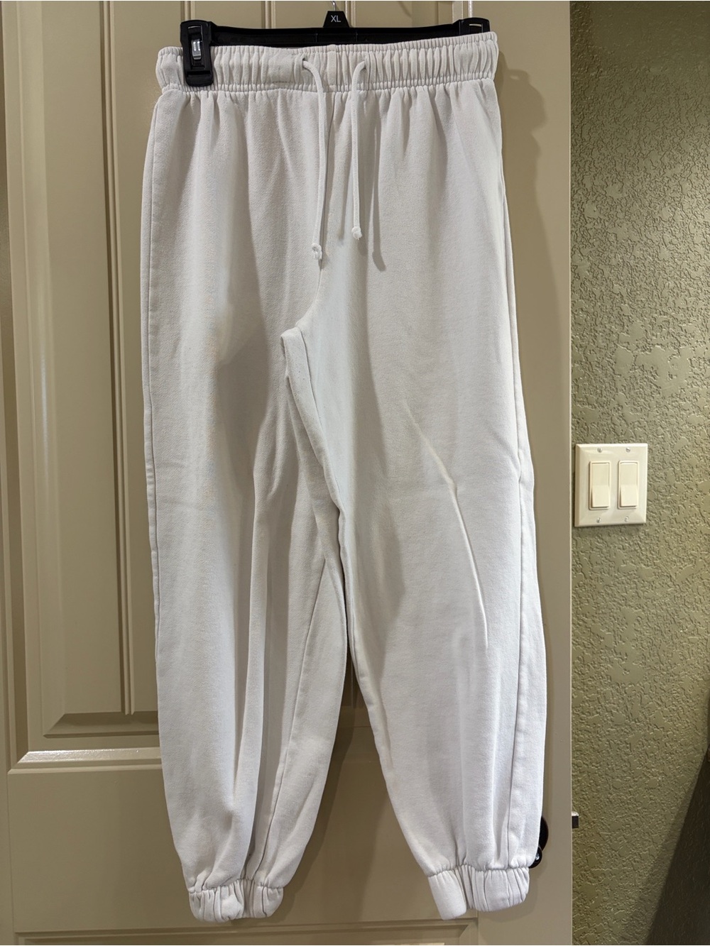 Sweat pant Joggers.  GUC!  NO BRAND TaG!